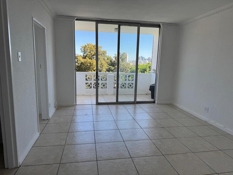 1 Bedroom Property for Sale in Gardens Western Cape